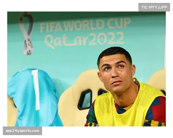 欧足联将在下赛季欧冠试点“蓝牌”制度，临时罚下10分钟